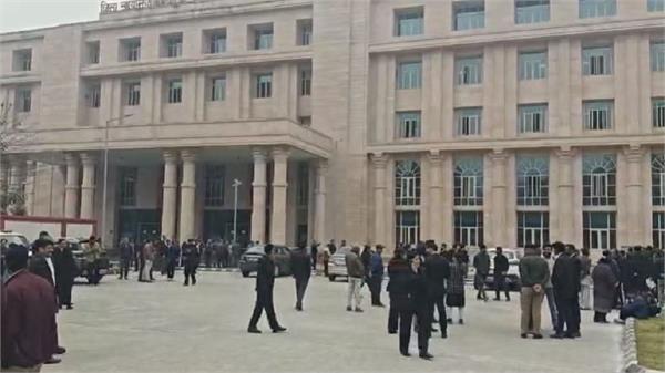 dehradun district court  threat