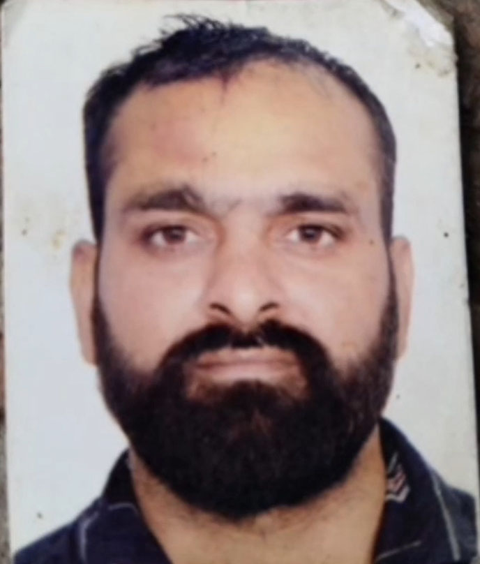 ਜ਼ਮੀਨ ਗਹਿਣੇ ਰੱਖ ਕੇ ਵਿਦੇਸ਼ ਭੇਜਿਆ ਸੀ ਪੁੱਤਰ, ਦੋ ਮਹੀਨੇ ਬਾਅਦ ਆਈ ਖਬਰ ਨੇ ਘਰ ''ਚ ਪੁਆ''ਤੇ ਵੈਣ