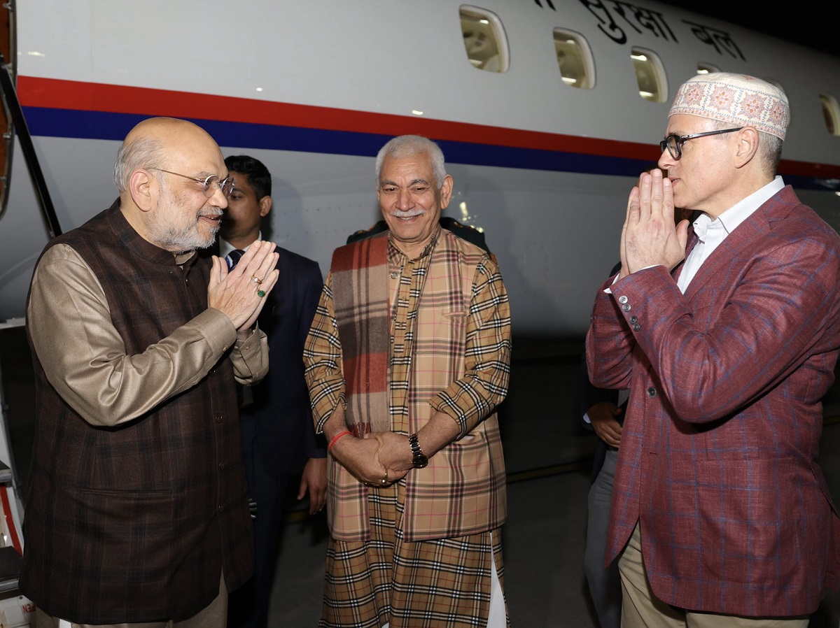 ਅਮਿਤ ਸ਼ਾਹ ਵੱਲੋਂ ਜੰਮੂ-ਕਸ਼ਮੀਰ ਵਿੱਚ ਸਰਹੱਦੀ ਖੇਤਰਾਂ ਦਾ ਦੌਰਾ; ਸੁਰੱਖਿਆ ਪ੍ਰਬੰਧਾਂ ਦਾ ਲਿਆ ਜਾਇਜ਼ਾ