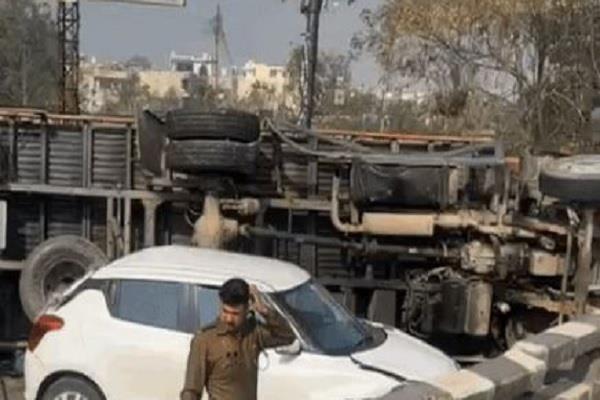 truck accident  motorcycle  people  death