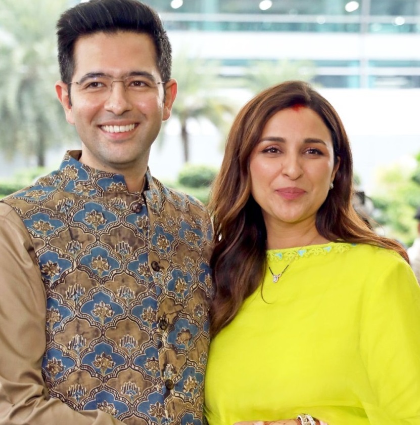 ਰਾਘਵ ਚੱਢਾ ਨੂੰ ਕੁੜੀ ਨੇ ਕਿਹਾ 'ਹੈਂਡਸਮ' ਤਾਂ ਪਤਨੀ ਪਰਿਣੀਤੀ ਨੇ ਦਿਖਾਈਆਂ ਅੱਖਾਂ ! ਵੇਖੋ ਵੀਡੀਓ