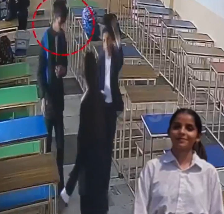 ਪੰਜਾਬ: Valentine''s week ''ਚ ਕੁੜੀ ਨੂੰ ਕੀਤਾ Propose, ਨਾਂਹ ਕਰਨ ’ਤੇ ਮਾਰ''ਤੀ ਗੋਲ਼ੀ (ਵੀਡੀਓ)