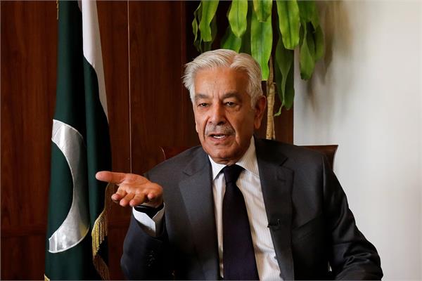 pakistan  s defence minister says   open war   with afghanistan is now underway