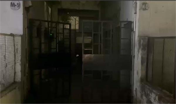 gst team raide office husband former congress councilor in jalandhar ppr market