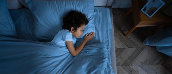 does your child also wet the bed at night 