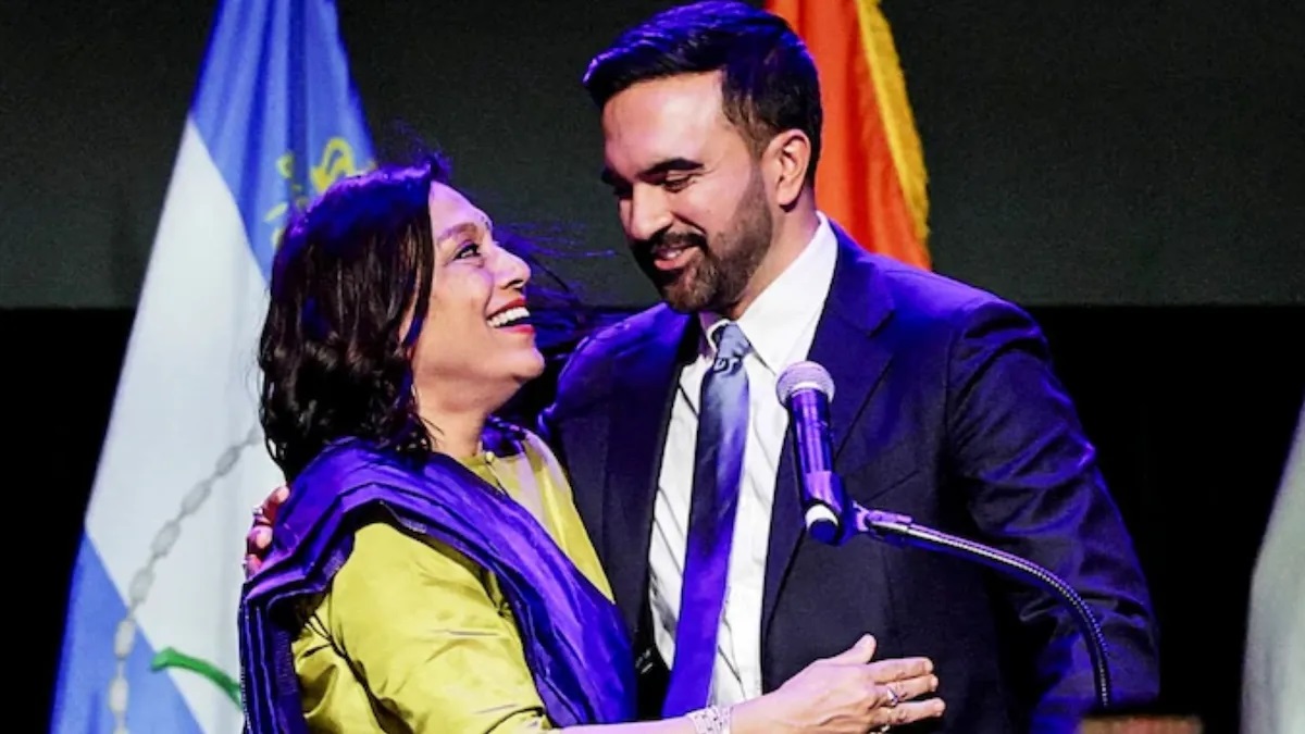 ''Shame On You..!'' Epstein ਫਾਈਲਜ਼ 'ਚ NY ਦੇ ਮੇਅਰ ਮਮਦਾਨੀ ਦੀ ਮਾਂ ਦਾ ਨਾਂ ਆਉਣ ਮਗਰੋਂ ਲੱਗੇ ਨਾਅਰੇ