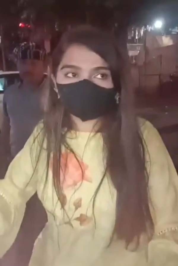 ਜਲੰਧਰ ''ਚ ਡਿਊਟੀ ਖ਼ਤਮ ਕਰਕੇ ਘਰ ਜਾ ਰਹੀਆਂ ਕੁੜੀਆਂ ਨਾਲ ਸਨੈਚਿੰਗ! ਪਰਸ ਸਣੇ ਆਈਫੋਨ ਤੇ ਨਕਦੀ ਲੁੱਟੀ