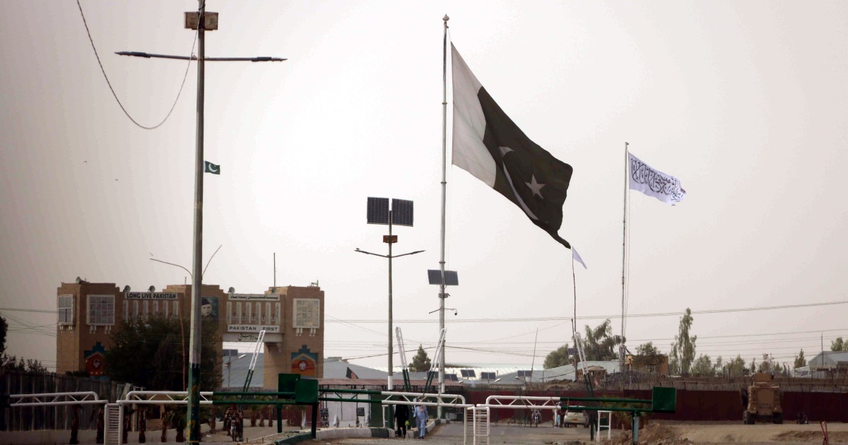 ਪੁਲਸ ਚੌਕੀ ''ਤੇ ਹੋ ਗਿਆ ਹਮਲਾ ! ਪਾਕਿਸਤਾਨੀ ਪੁਲਸ ਦੇ 2 ਮੁਲਾਜ਼ਮਾਂ ਦੀ ਮੌਤ