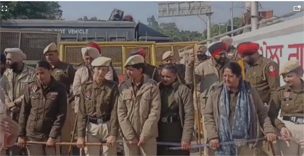 jalandhar  union stages protest near main chowk  heavy police force deployed
