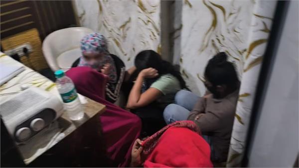 noida sector 50 illegal spa raid three centres police action