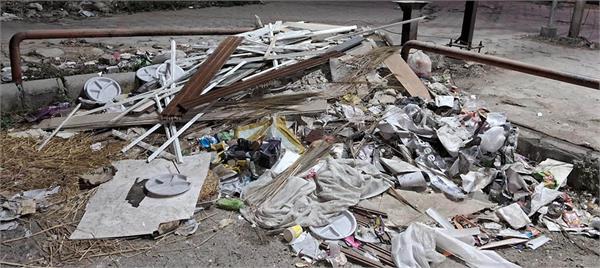 amritsar  s business hub is turning into hell