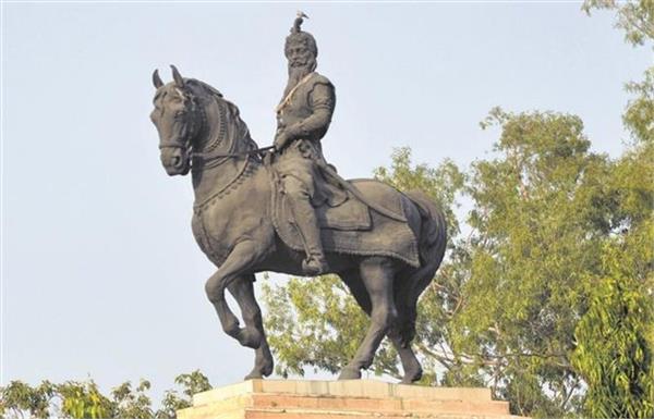 statue of great sikh general sardar hari singh nalwa unveiled in pakistan