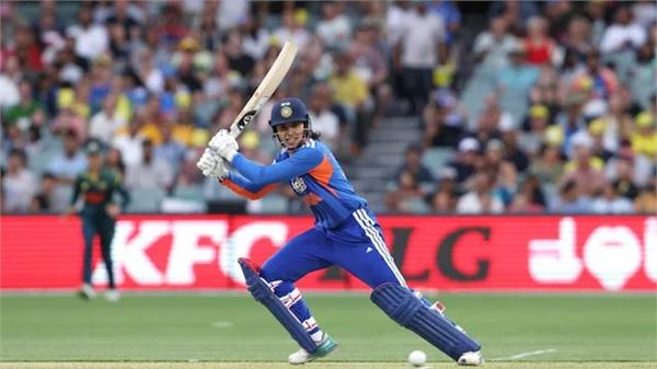 india beat australia by 17 runs to win the series 2 1