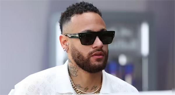 neymar close to returning to the field