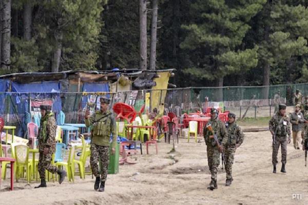 pahalgam attack  victim  daughter  government job  maharashtra government