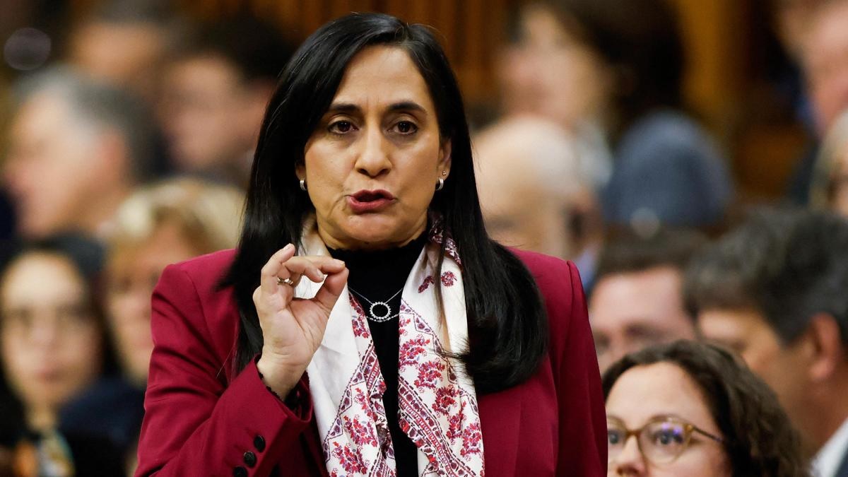 ਗ੍ਰੀਨਲੈਂਡ ''ਤੇ ਕੰਟਰੋਲ ਦੀ ਜੰਗ! ਕੈਨੇਡਾ ਤੇ ਫਰਾਂਸ ਨੇ ਖੋਲ੍ਹੇ ਆਪਣੇ ਦੂਤਘਰ, ਡੈਨਮਾਰਕ ਨੂੰ ਦਿੱਤਾ ਸਮਰਥਨ