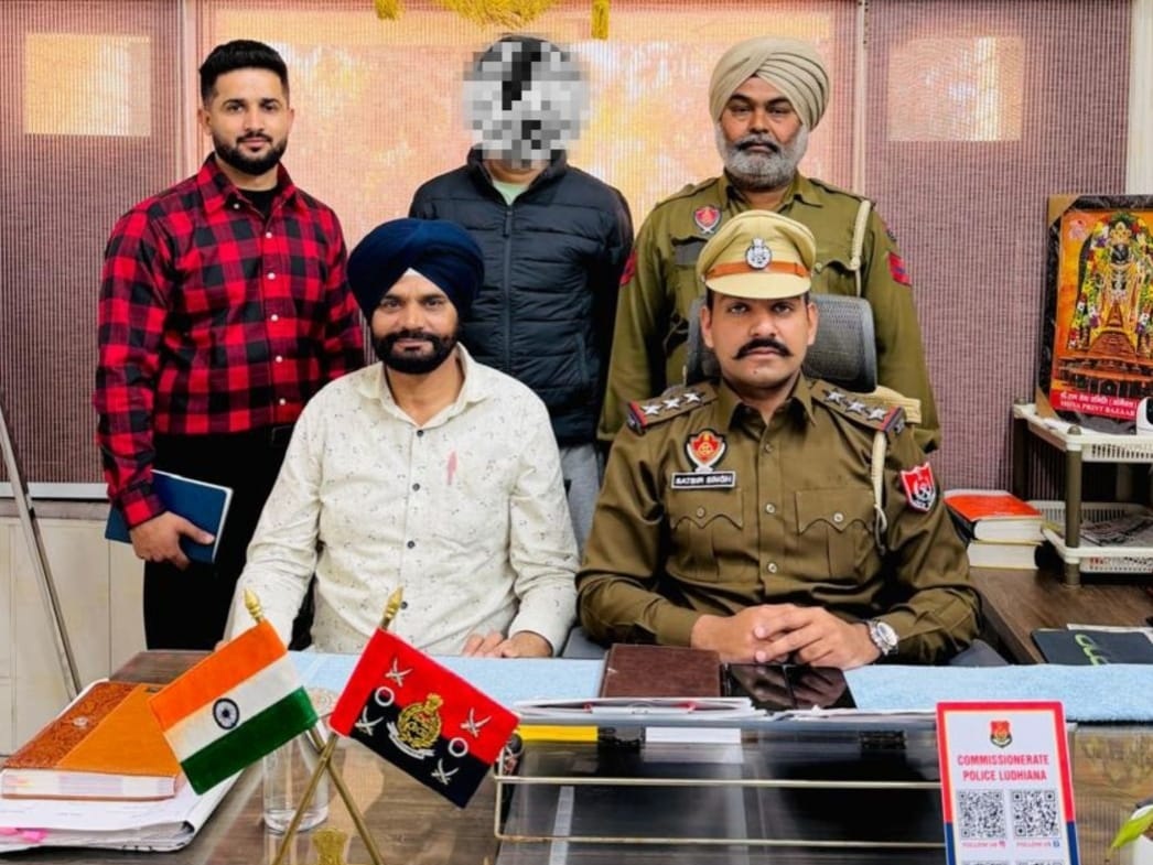 ਸ਼ੇਅਰ ਮਾਰਕੀਟ ਵਿਚ ਇੰਨਵੈਸਟਮੈਂਟ ਦੇ ਨਾਂ ''ਤੇ ਧੋਖਾਧੜੀ ਕਰਨ ਵਾਲਾ ਕਾਬੂ