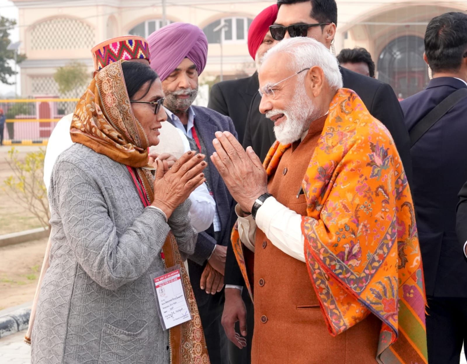 ਬੀਬੀ ਹਰਚੰਦ ਕੌਰ ਘਨੌਰੀ ਦੀ PM ਮੋਦੀ ਨਾਲ ਮੁਲਾਕਾਤ, ਹਲਕਾ ਮਹਿਲ ਕਲਾਂ ਦੇ ਚੁੱਕੇ ਮਸਲੇ