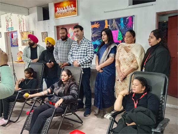 golden buds school and tera tera hatti organized a blood donation camp