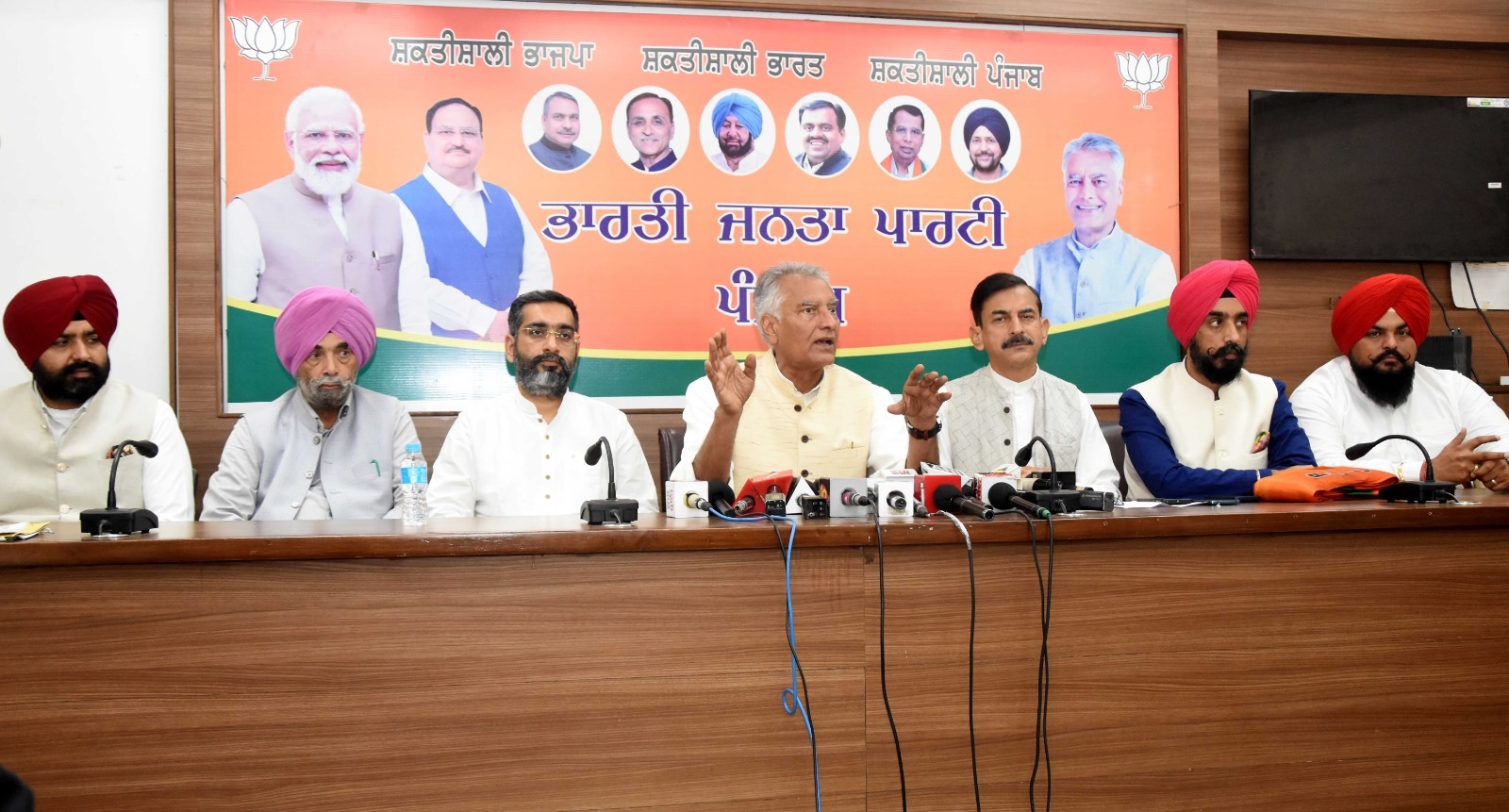 ਸਰਕਾਰ ਗੁਰਦਾਸਪੁਰ ਐਨਕਾਊਂਟਰ ਦੀ ਕਰਵਾਏ ਨਿਰਪੱਖ ਜਾਂਚ : ਸੁਨੀਲ ਜਾਖੜ