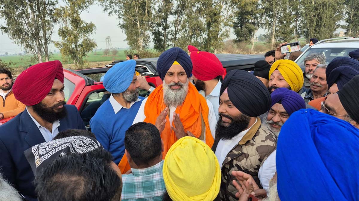 ਹਮੀਰਾ ਹਾਈਵੇਅ ''ਤੇ ਮਜੀਠੀਆ ਦਾ ਹੋਇਆ ਭਰਵਾਂ ਸਵਾਗਤ, ਕਿਹਾ-ਪ੍ਰੈੱਸ ਦੀ ਆਜ਼ਾਦੀ ਖ਼ਤਰੇ ''ਚ