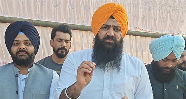youth akali dal president sarabjit jhinjar aap government  s rally