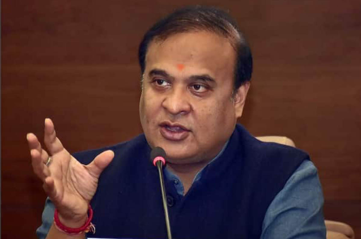 ਅਸਾਮ ''ਚ ਸਿਆਸੀ ਭੂਚਾਲ: CM ਸਰਮਾ ਨੇ ਕਾਂਗਰਸੀ ਆਗੂਆਂ ''ਤੇ ਠੋਕਿਆ 50000000000 ਕਰੋੜ ਦਾ ਕੇਸ