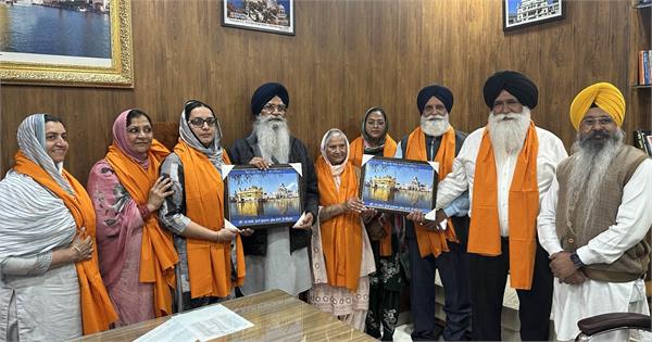 sikh delegation from america meets sgpc president advocate dhami