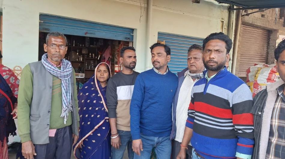 ਅਮੇਠੀ ''ਚ ਵਪਾਰੀ ਦਾ ਦਿਨ-ਦਿਹਾੜੇ ਅਗਵਾ: 9 ਲੱਖ ਦੀ ਫਿਰੌਤੀ ਲੈ ਕੇ ਬਦਮਾਸ਼ਾਂ ਨੇ ਅਯੁੱਧਿਆ ''ਚ ਛੱਡਿਆ