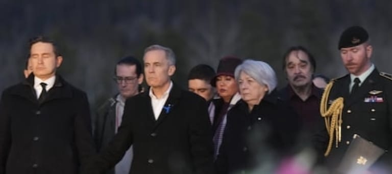 ਟੰਬਲਰ ਰਿਜ਼ ਗੋਲਾਬਾਰੀ ਦੇ ਮ੍ਰਿਤਕਾਂ ਦੀ ਯਾਦ ''ਚ ਸ਼ਰਧਾਂਜਲੀ ਸਮਾਗਮ, PM ਸਮੇਤ ਹੋਰਨਾਂ ਆਗੂਆਂ ਨੇ ਭਰੀ ਹਾਜ਼ਰੀ