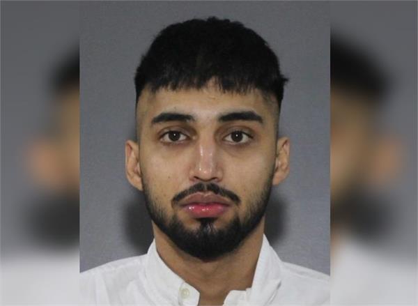 canada  22 year old lovebir singh deported in extortion case