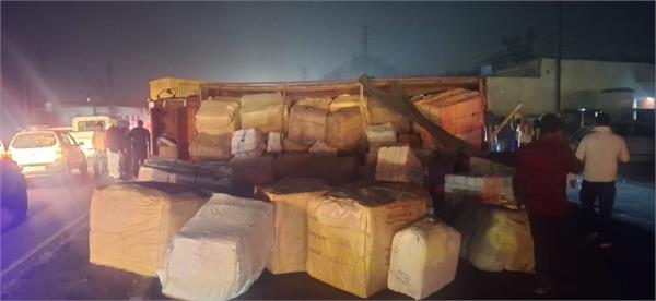 major accident on jalandhar pathankot highway