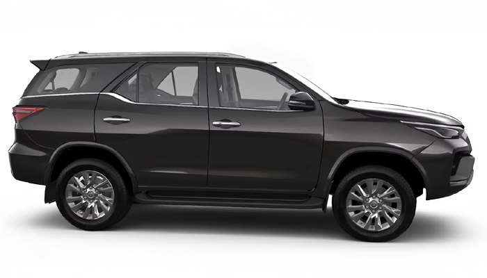 ਨਵੇਂ ਅਵਤਾਰ ''ਚ ਆਉਣ ਨੂੰ ਤਿਆਰ Toyota Fortuner, ਲੁੱਕ ਤੋਂ ਲੈ ਕੇ ਫੀਚਰਸ ਤੱਕ ਹੋਣਗੇ ਇਹ ਵੱਡੇ ਬਦਲਾਅ
