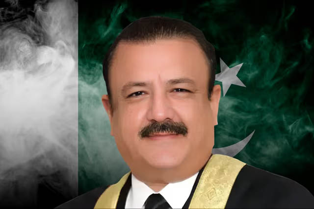 ਬਿਨਾਂ ਐੱਲ. ਐੱਲ. ਬੀ. ਦੀ ਡਿਗਰੀ ਬਣਿਆ ਜੱਜ; ਅਦਾਲਤ ਨੇ ਅਹੁਦੇ ’ਤੋਂ ਹਟਾਇਆ