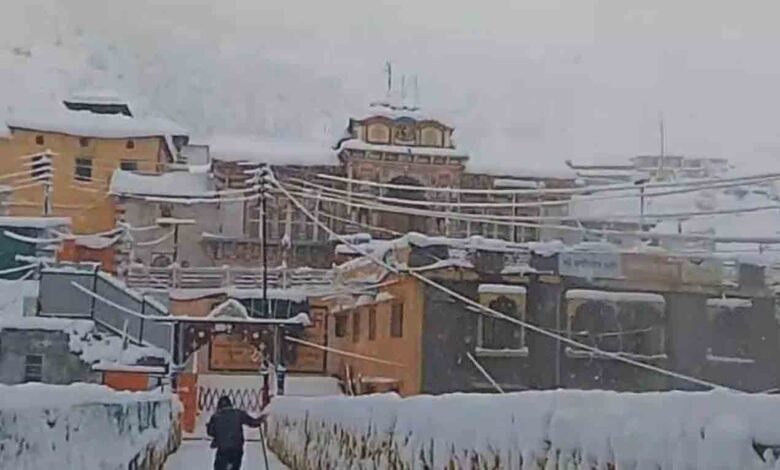 ਪਹਾੜਾਂ ’ਤੇ ਫਿਰ ਬਰਫ਼ਬਾਰੀ, ਮੈਦਾਨੀ ਇਲਾਕਿਆਂ ’ਚ ਹਨ੍ਹੇਰੀ ਤੇ ਮੀਂਹ