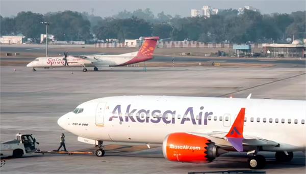 phuket bengaluru flight hit by lightning