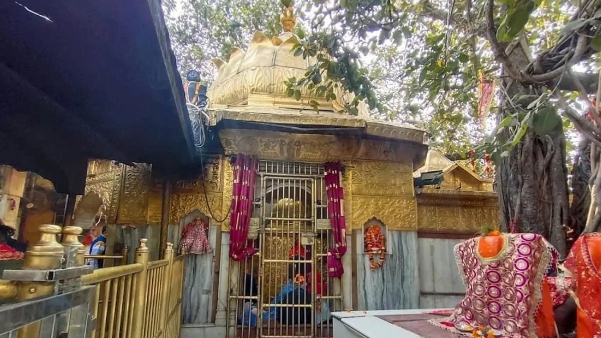 ਨਰਾਤਿਆਂ ਦੇ ਦਿਨਾਂ ''ਚ ਹਿਮਾਚਲ ਦੇ ਮੰਦਰਾਂ ''ਚ ਪੁੱਜੇ  6.5 ਲੱਖ ਸ਼ਰਧਾਲੂ, ਚੜ੍ਹਿਆ 2.48 ਕਰੋੜ ਦਾ ਚੜ੍ਹਾਵਾ