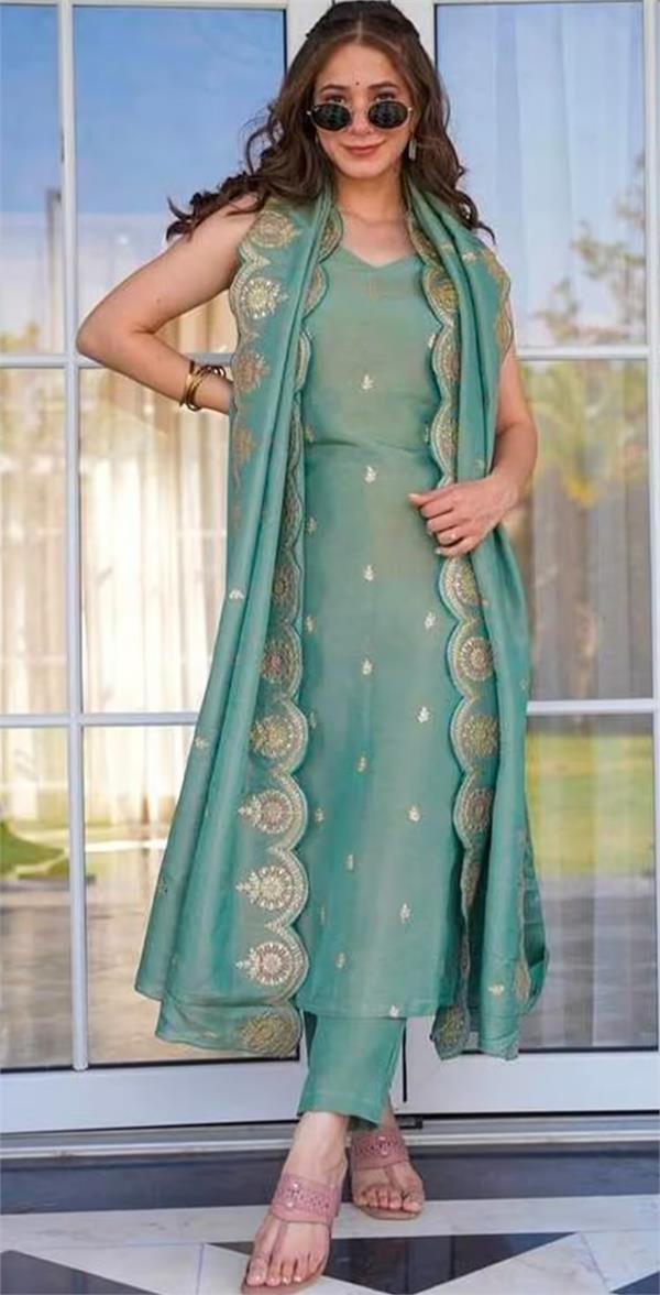 young ladies  royal look  long kurti palazzo suit