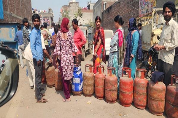 amidst lpg crisis  a big decision has come for consumers