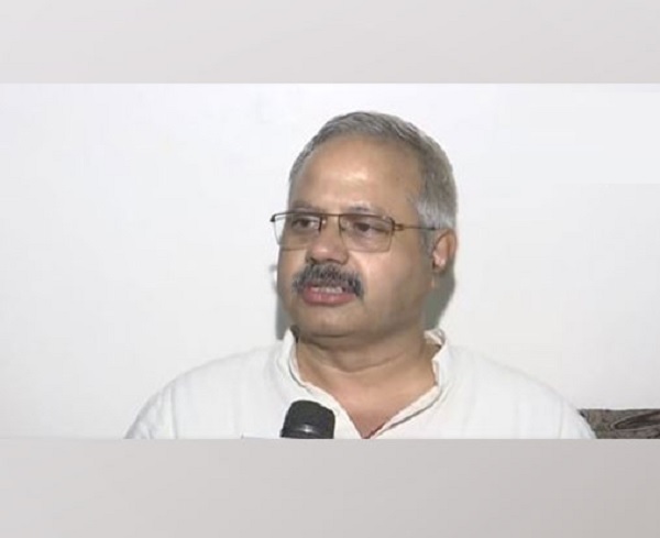 ''ਮੁਸਲਿਮ ਦੇਸ਼ਾਂ ''ਚ ਵੀ ਨਹੀਂ ਮਿਲਦੀ ਸੜਕਾਂ ''ਤੇ ਨਮਾਜ਼ ਪੜ੍ਹਨ ਦੀ ਇਜਾਜ਼ਤ, ਫ਼ਿਰ ਭਾਰਤ ''ਚ ਕਿਉਂ ?'' RSS