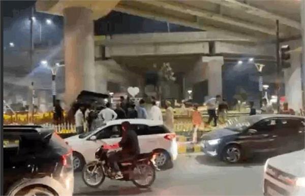 high speed fortuner bounces off into selfie point after collision