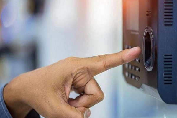 ਸਟਾਫ਼ ਸਾਵਧਾਨ! ਹੁਣ ਕੱਟੀ ਜਾਵੇਗੀ ਅੱਧੇ ਦਿਨ ਦੀ ਛੁੱਟੀ, ਮੁਲਾਜ਼ਮਾਂ ਦੀ ਹਾਜ਼ਰੀ ਬਾਰੇ PGI ਦਾ ਵੱਡਾ ਫ਼ੈਸਲਾ