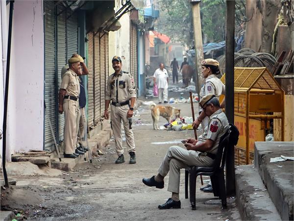 delhi police  lashkar terrorist  shabir ahmed lone  arrested