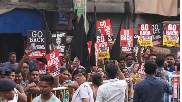 chief election commissioner black flags