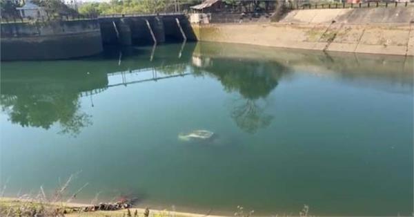 unclaimed car found in mukerian hydel canal