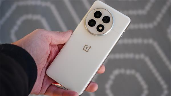 this flagship phone has become cheaper by up to 12 000 