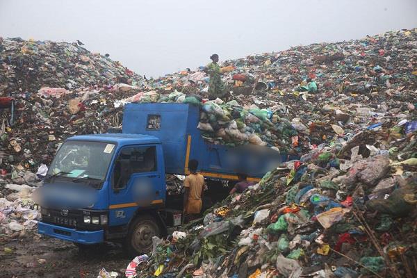 the challenge of mountains of garbage in punjab