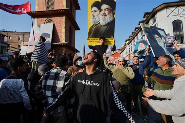 iran israel war  ayatollah ali khamenei  death  kashmir internet