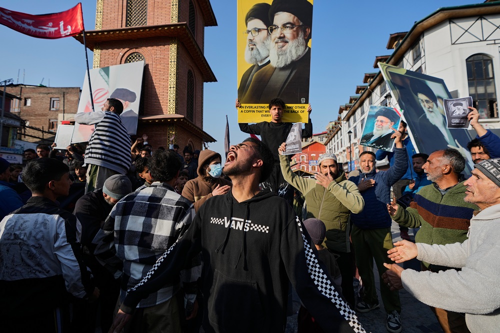 ਖਾਮੇਨੇਈ ਦੀ ਮੌਤ ਦੇ ਵਿਰੋਧ ''ਚ ਕਸ਼ਮੀਰ ''ਚ ਤਣਾਅ, ਪ੍ਰਸ਼ਾਸਨ ਨੇ ਇੰਟਰਨੈੱਟ ਕੀਤਾ Down