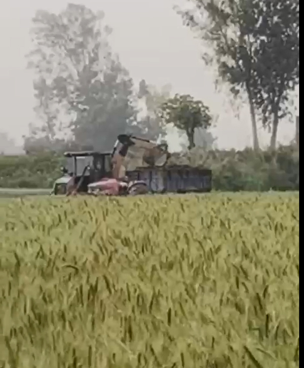 ਕਪੂਰਥਲਾ ''ਚ ਦੋ ਧਿਰਾਂ ਵਿਚਾਲੇ ਹਿੰਸਕ ਝੜਪ, ਚੱਲੇ ਤੇਜ਼ਧਾਰ ਹਥਿਆਰ